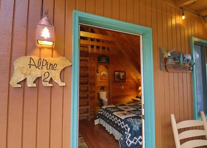 Cozy Cabin W/ Fireplace 3 Minutes To Helen! #2.
